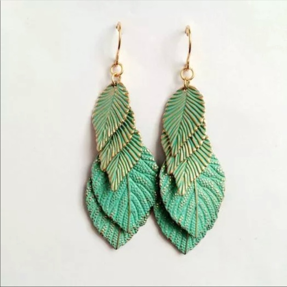 Vintage Leaf Earrings - Picture 2 of 2